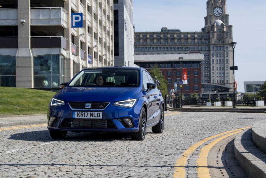  Seat Ibiza FR 2017 года  (UK) (фото 7 из 40)